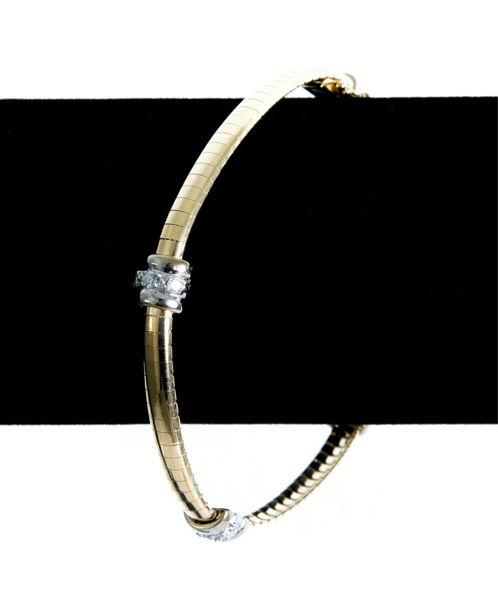 Appraisal: K YELLOW GOLD DIAMOND BRACELET K yellow gold bracelet having