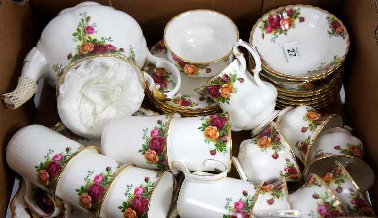 Appraisal: Tray comprising Royal Albert Old Country Roses x Teacups x