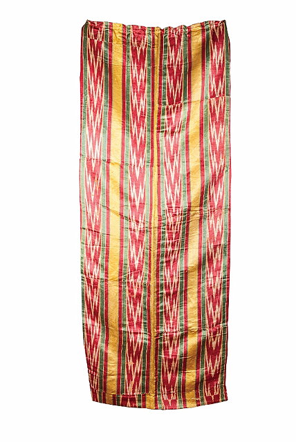 Appraisal: A PAIR OF ANTIQUE SILK CURTAINS with yellow green and