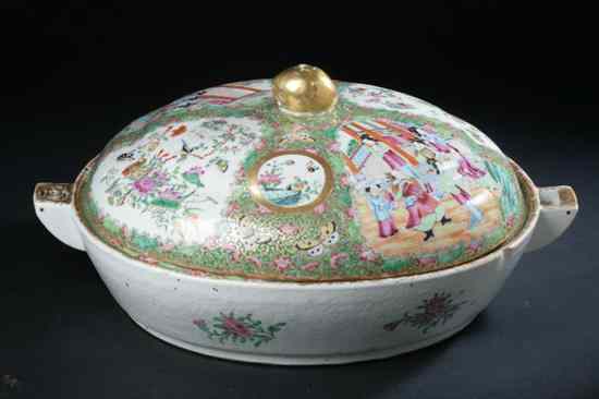 Appraisal: CHINESE ROSE MEDALLION PORCELAIN HOT WATER SERVING DISH AND COVER