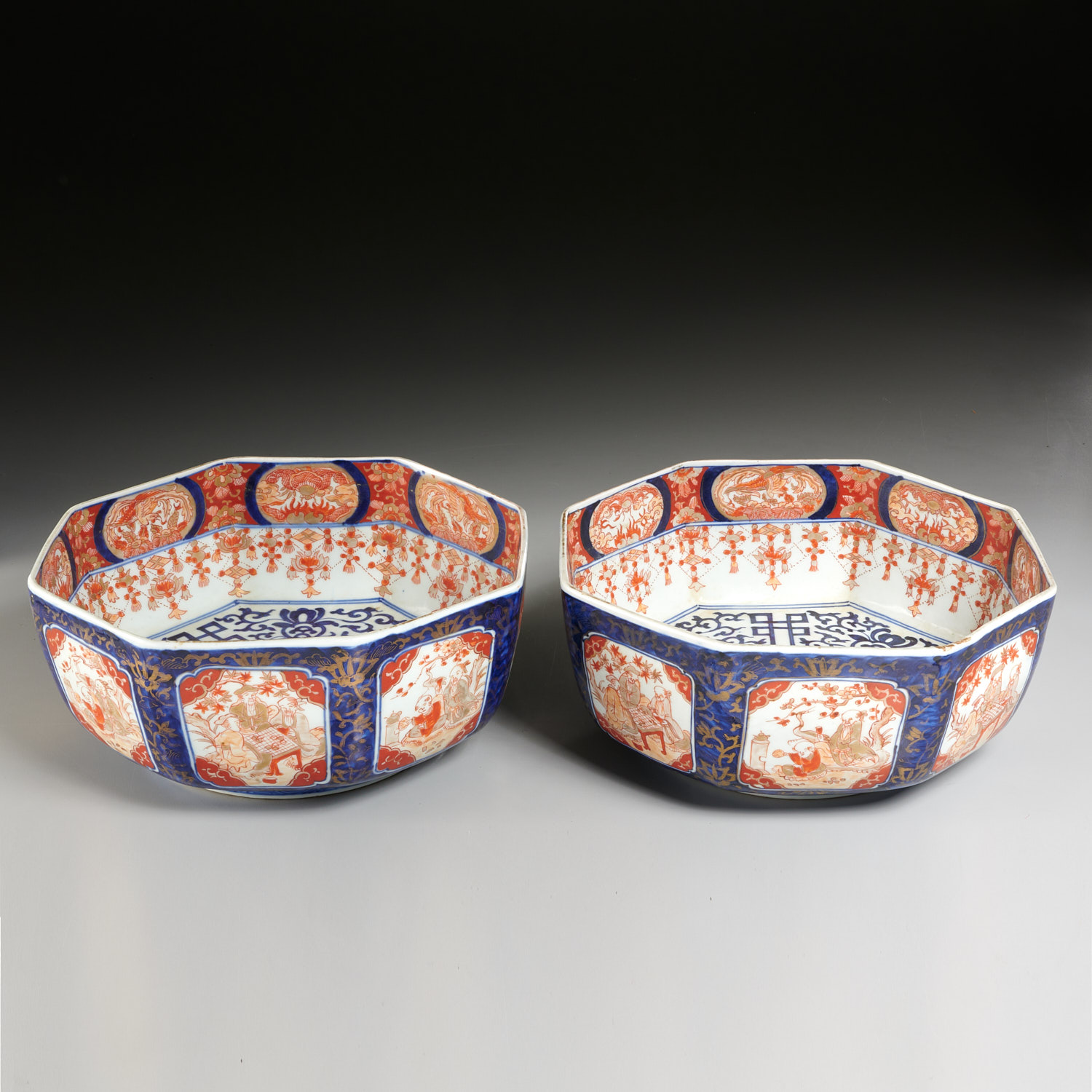 Appraisal: NICE PAIR CHINESE IMARI OCTAGONAL BOWLS Qing Dynasty th c