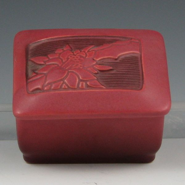 Appraisal: Roseville Silhouette lidded cigarette box in maroon Marked Roseville USA