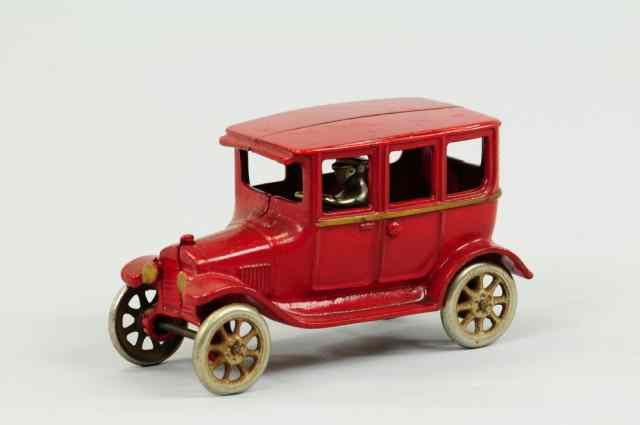 Appraisal: FORD FORDOR SEDAN Arcade cast iron painted in red overall