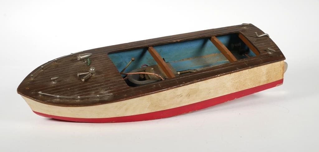 Appraisal: VINTAGE MODEL BOAT K O BATTERY POWERED INBOARDModel resembles a