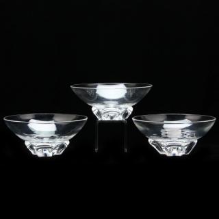 Appraisal: Steuben Set of Three Bowls mid th century each circular