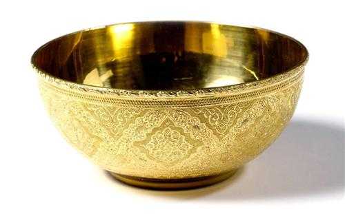 Appraisal: PAIR OF ISFAHAN GOLD BOWLS ca Yellow gold g Fine