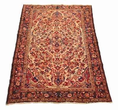 Appraisal: A Kashan Carpet Wool carpet with cotton weft in floral