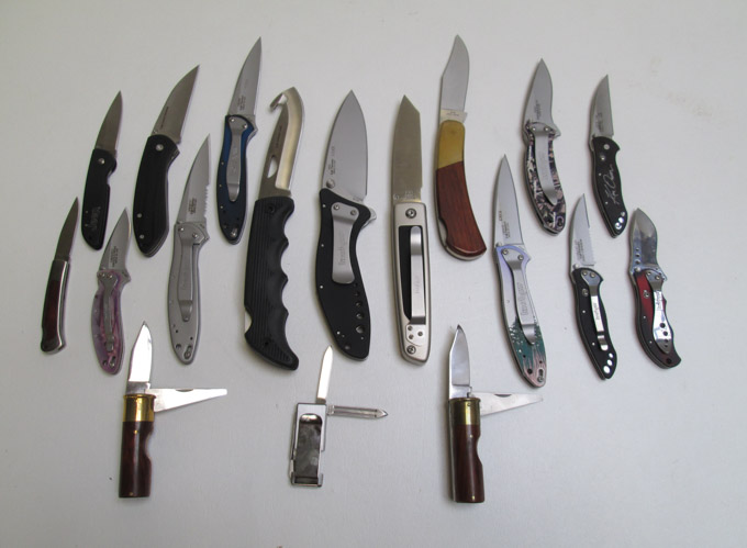 Appraisal: COLLECTION OF EIGHTEEN KERSHAW KNIVES including Ken Onion designs 's