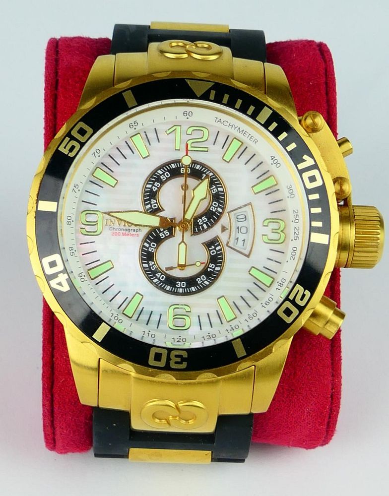 Appraisal: INVICTA GENTS WATCH The watch was bought on a cruise