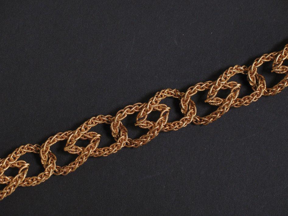 Appraisal: A MODERN CT YELLOW GOLD BRACELET each oval open link