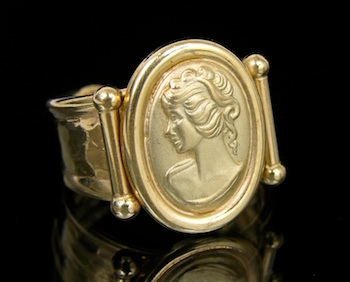 Appraisal: Italian Gold Cameo Ring k yellow gold ring designed with