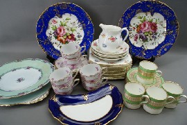 Appraisal: A quantity of th century and later porcelain comprising a