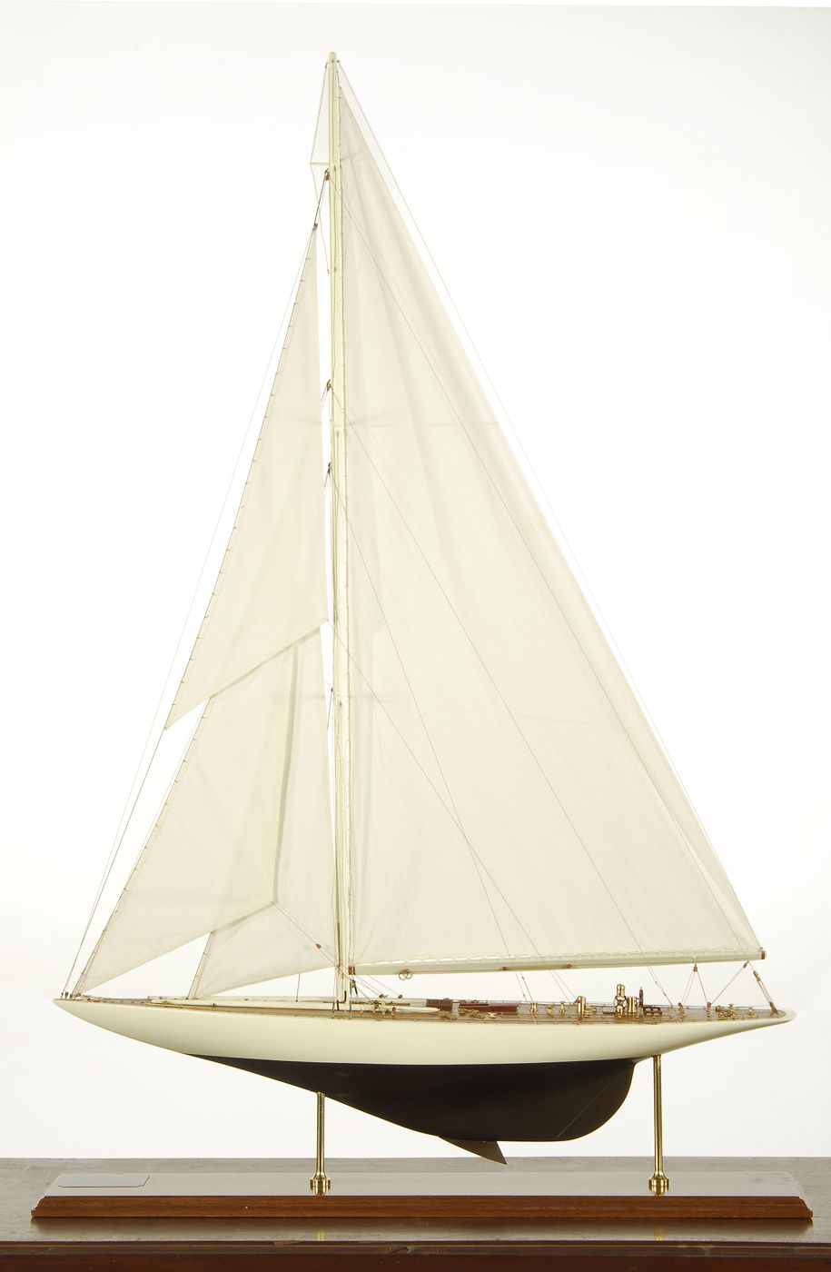 Appraisal: MODEL OF THE AMERICA'S CUP YACHT ENTERPRISEHull painted ivory above