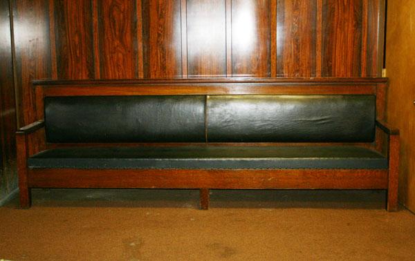 Appraisal: Long Mission Oak bench from the Improved Order of Red