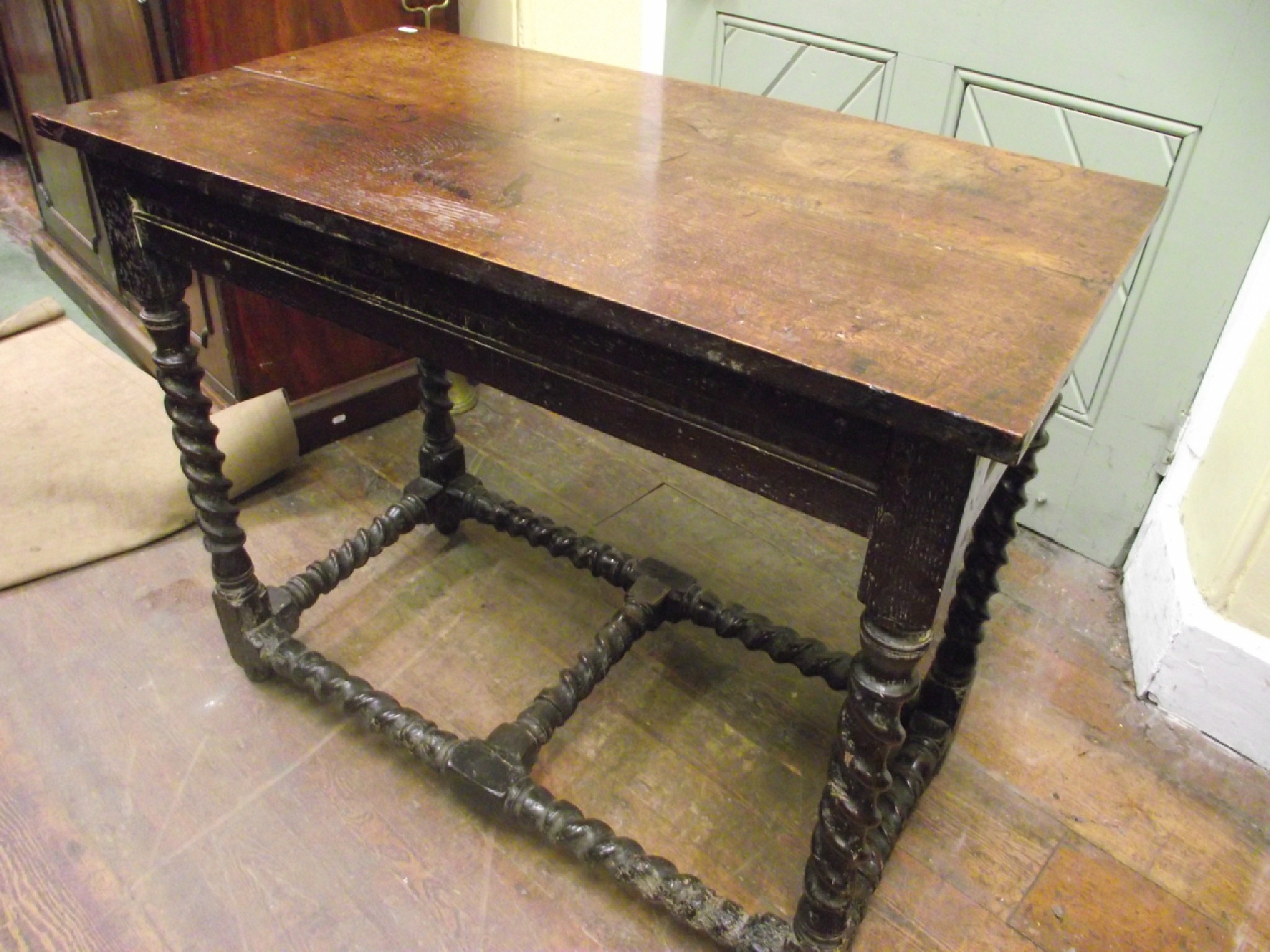 Appraisal: An Old English oak centre table of rectangular form raised