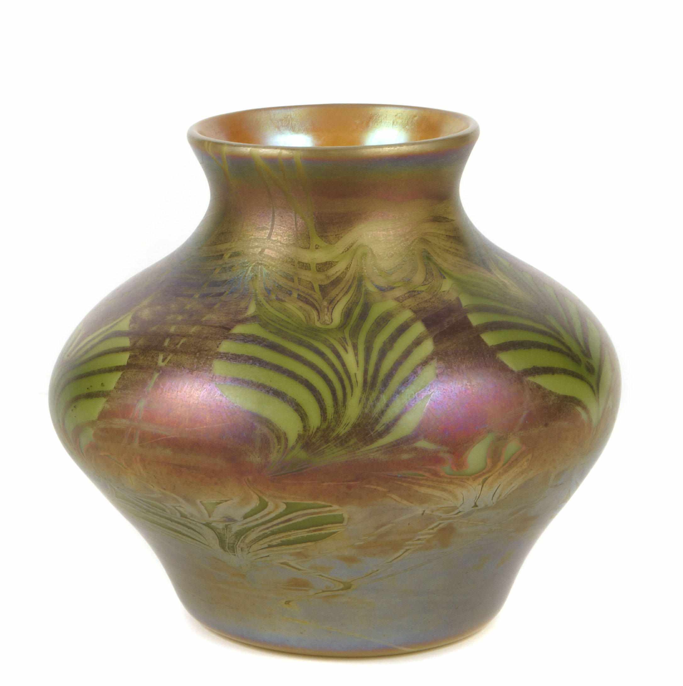 Appraisal: An American iridescent glass Pulled Feather vase early th century