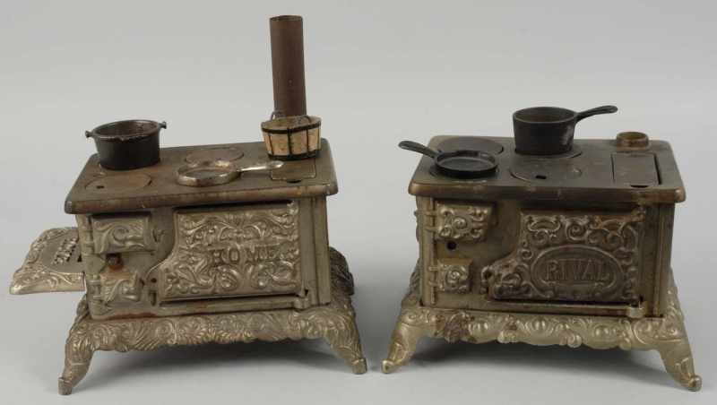 Appraisal: Lot of Cast Iron Stevens Children's Stoves Description Includes one