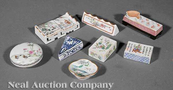 Appraisal: A Group of Antique Chinese Famille Rose Blue and White