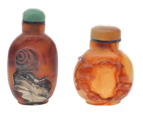 Appraisal: TWO CARVED AGATE SNUFF BOTTLES ONE WITH AVENTURINE QUARTZ STOPPER