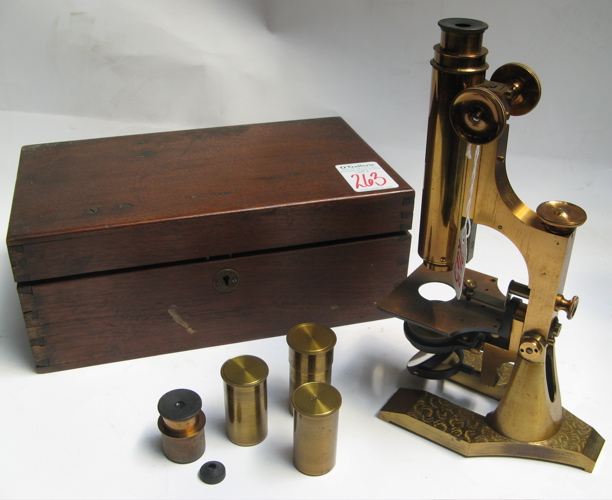 Appraisal: CIRCA GOLD TONE MICROSCOPE in original fitted case with extra