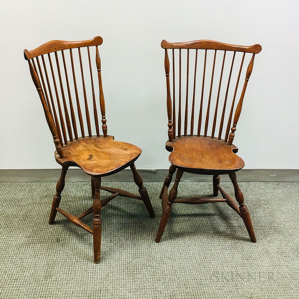 Appraisal: Pair of Fan-back Windsor Side Chairs Pair of Fan-back Windsor