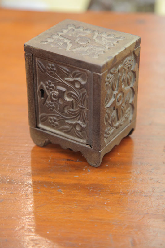 Appraisal: CAST IRON BANK In the form of a safe with