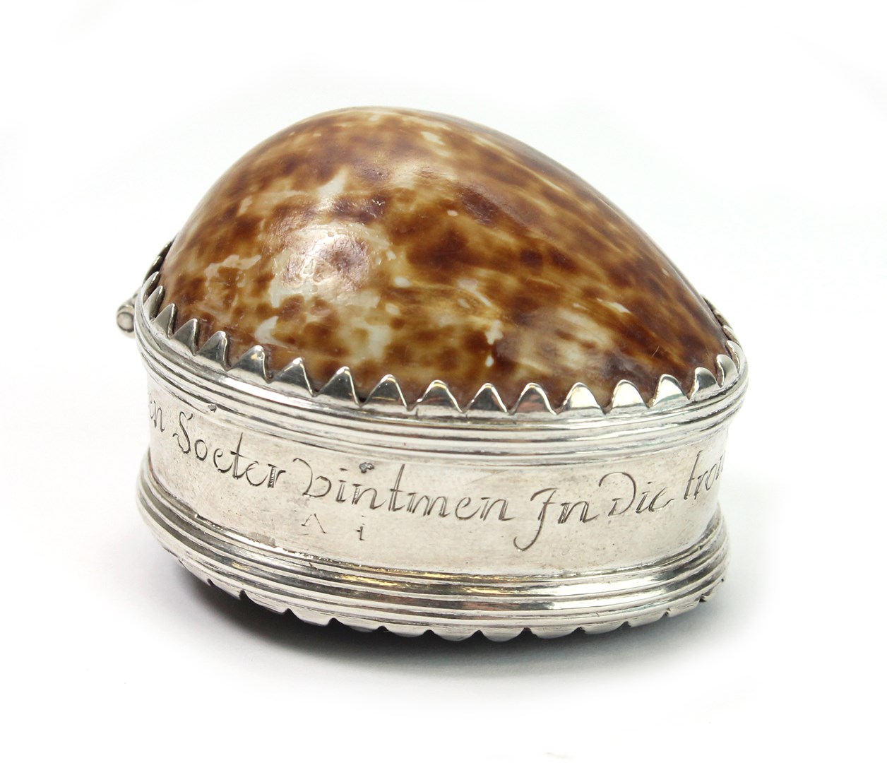 Appraisal: A European silver mounted seashell hinge lidded box with a