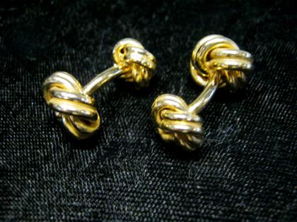 Appraisal: karat yellow gold gentleman's cufflinksIn the manner of the Love-Knot