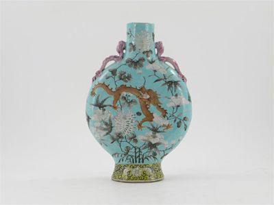 Appraisal: A Chinese turquoise ground moon flask painted with dragons chrysanthemum