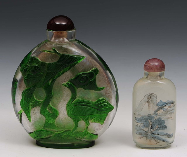 Appraisal: A Chinese Peking glass large snuff bottlecirca cm and one