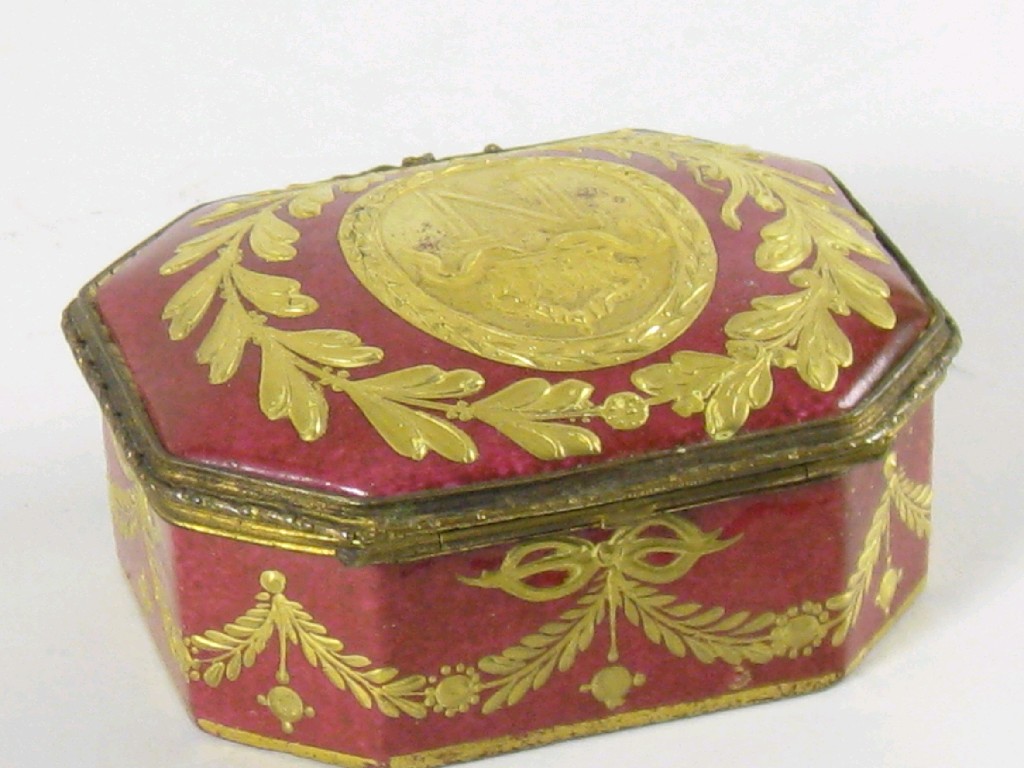 Appraisal: A th Century French porcelain Trinket Box in wide hinged