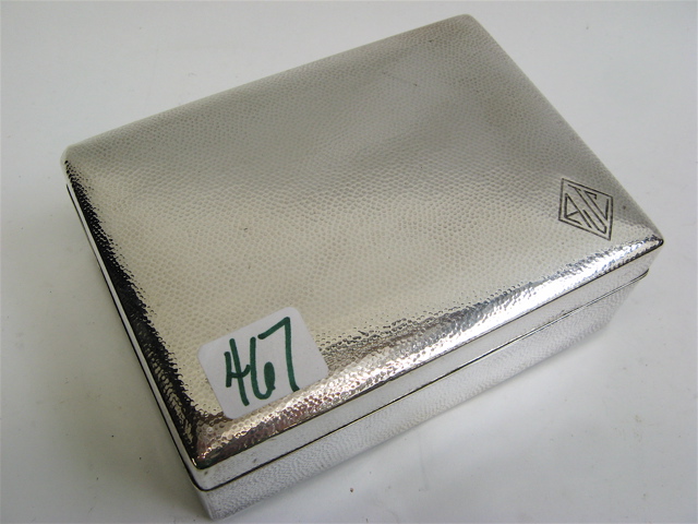 Appraisal: A GENTLEMAN'S STERLING SILVER CUFFLINK BOX all over hammered decoration