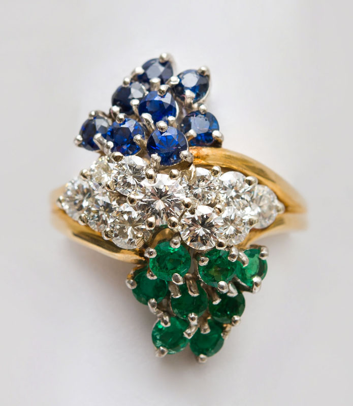 Appraisal: K GOLD DIAMOND SAPPHIRE AND EMERALD COCKTAIL RING Set with