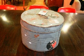 Appraisal: A tin hat box