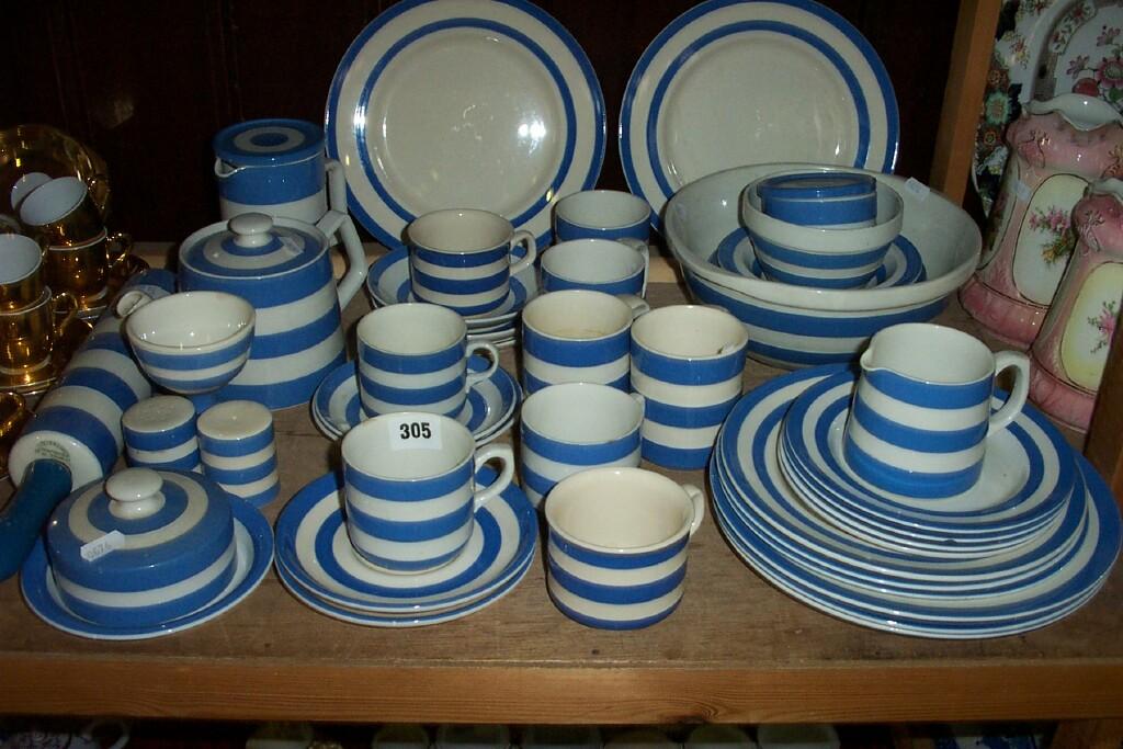 Appraisal: A quantity of T J Green Co Cornish kitchen ware