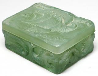 Appraisal: Molded Green Glass Trinket Box Impressed in relief with a