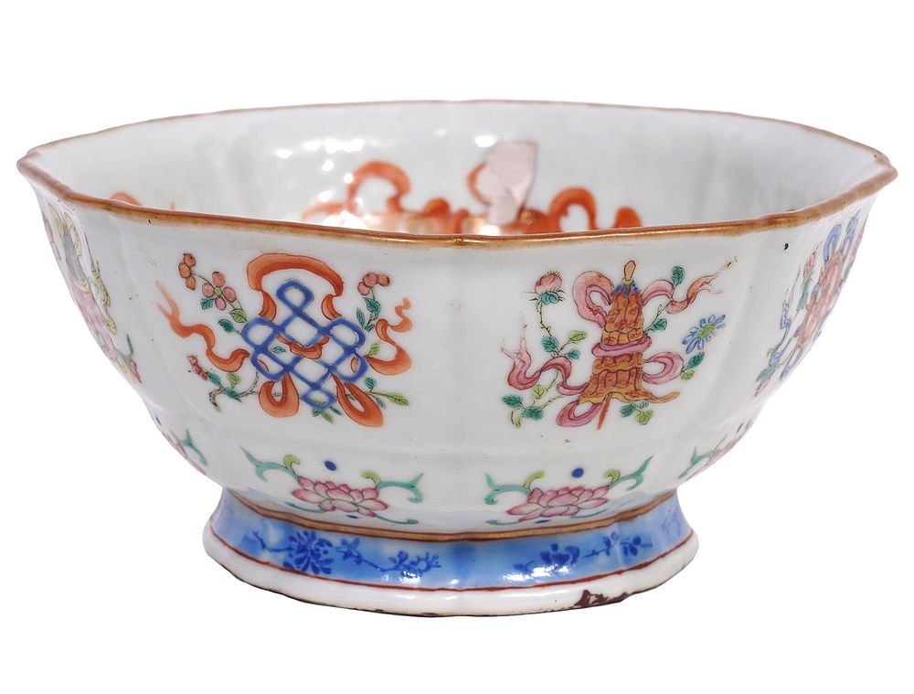 Appraisal: Chinese Porcelain Hexagonal Famille Rose Bowl Chinese porcelain hexagonal shaped