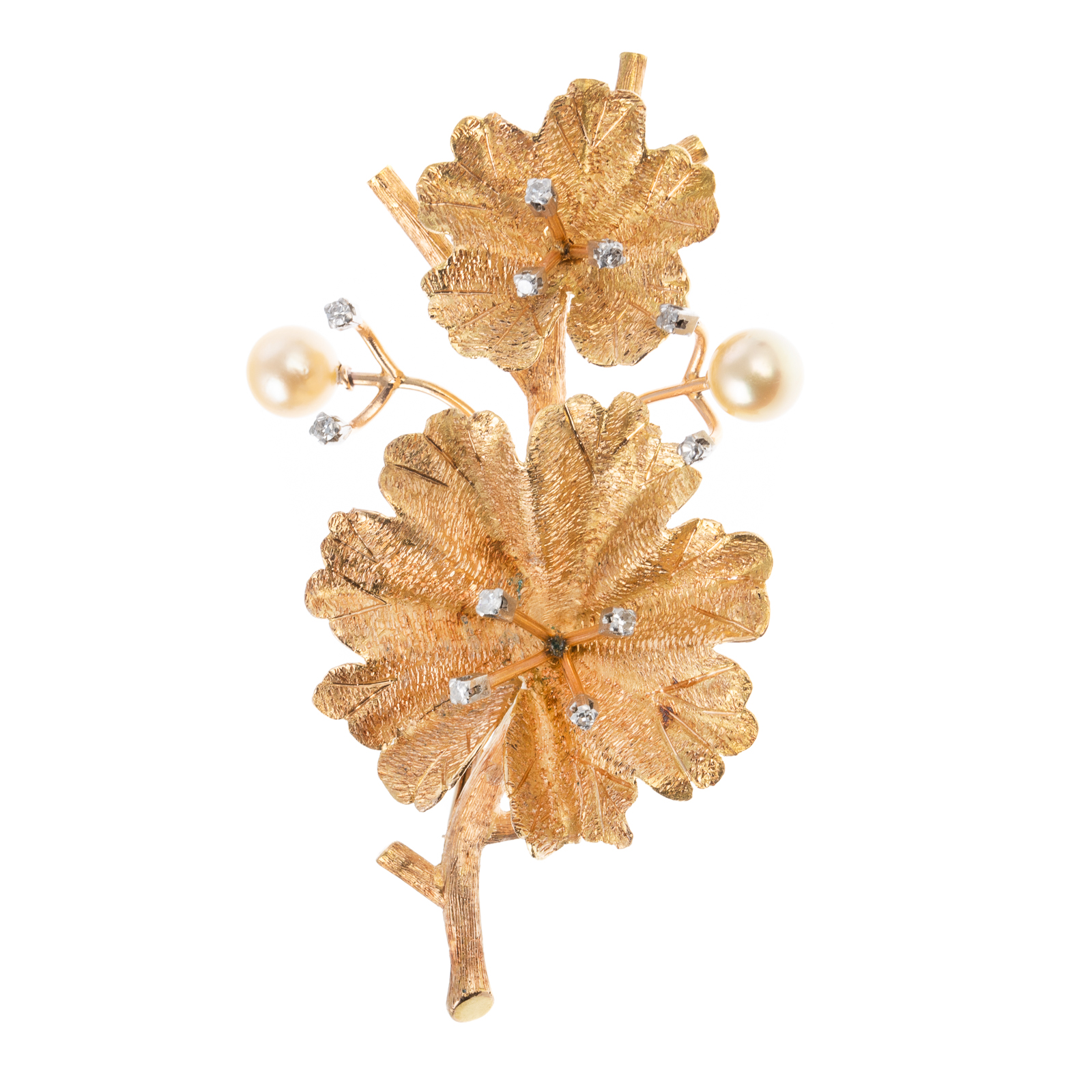 Appraisal: A PEARL DIAMOND FLOWER BROOCH IN K K yellow gold