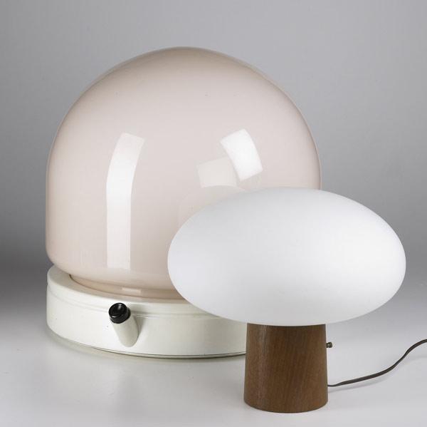 Appraisal: MODERN LIGHTING Laurel table lamp with mushroom shade on wood