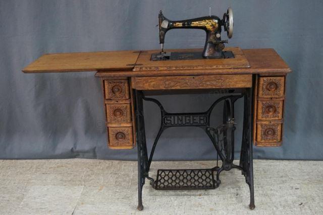 Appraisal: Antique Singer Deluxe Treadle Sewing Machine Series D Model -