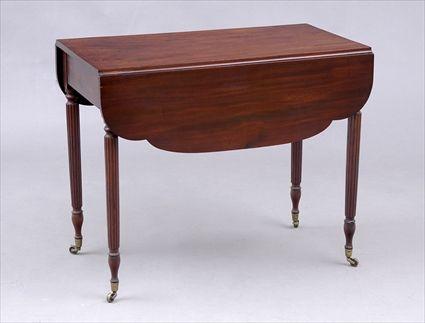 Appraisal: NEW YORK FEDERAL CARVED MAHOGANY PEMBROKE TABLE The top with