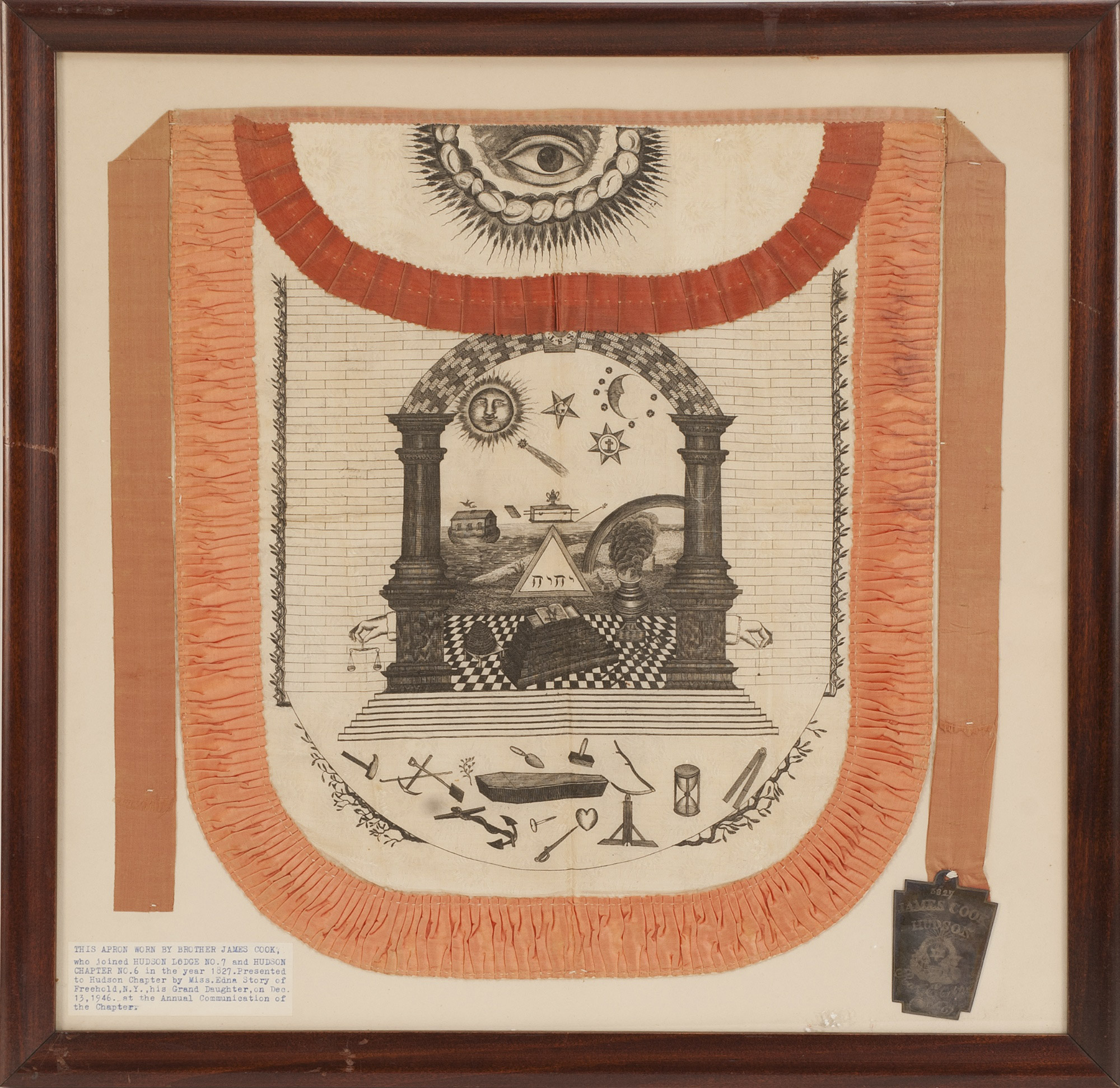 Appraisal: FRAMED ROYAL ARCH MASON APRON AND MEDAL Apron in white