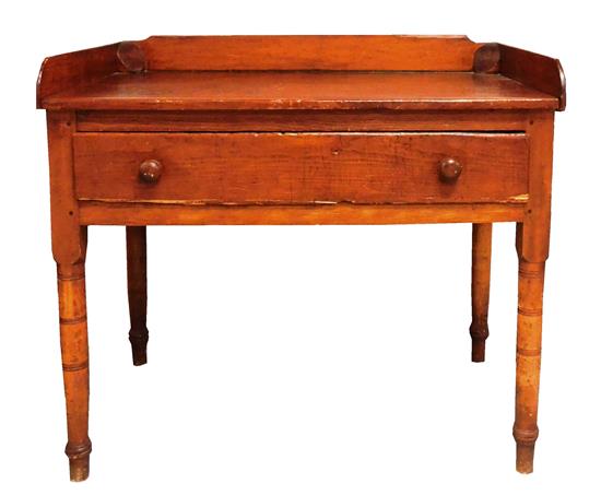 Appraisal: Early th C American dressing table pine with stripped finish