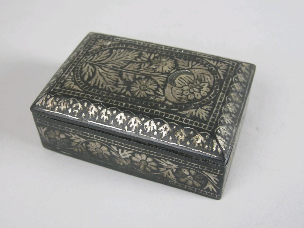 Appraisal: A Biddery ware small oblong Box and Cover with floral