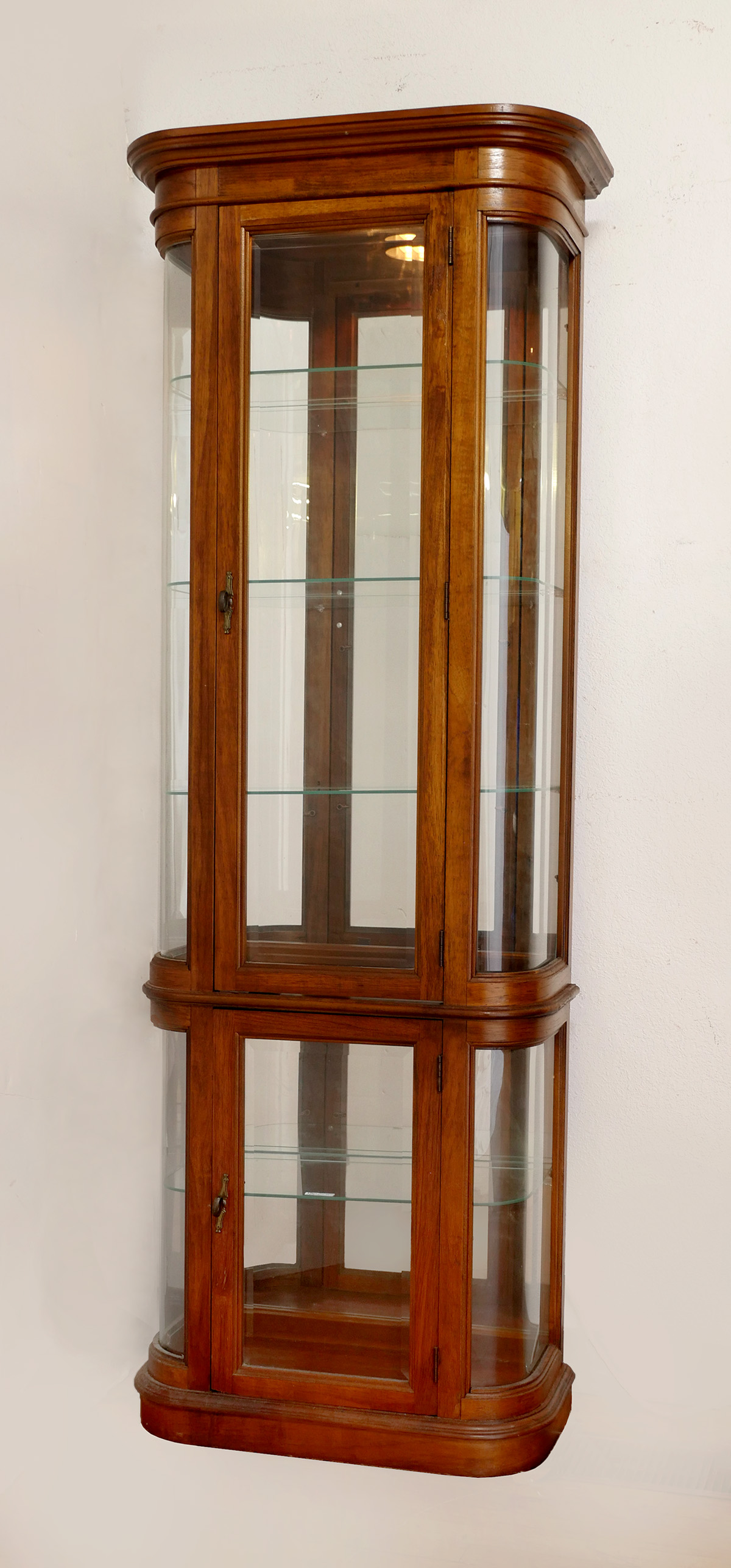 Appraisal: LIGHTED SHELF CURVED GLASS SIDE CURIO Lighted shelf curio cabinet