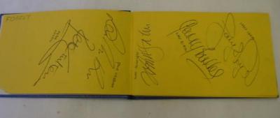 Appraisal: An autograph book containing the signatures of a large number