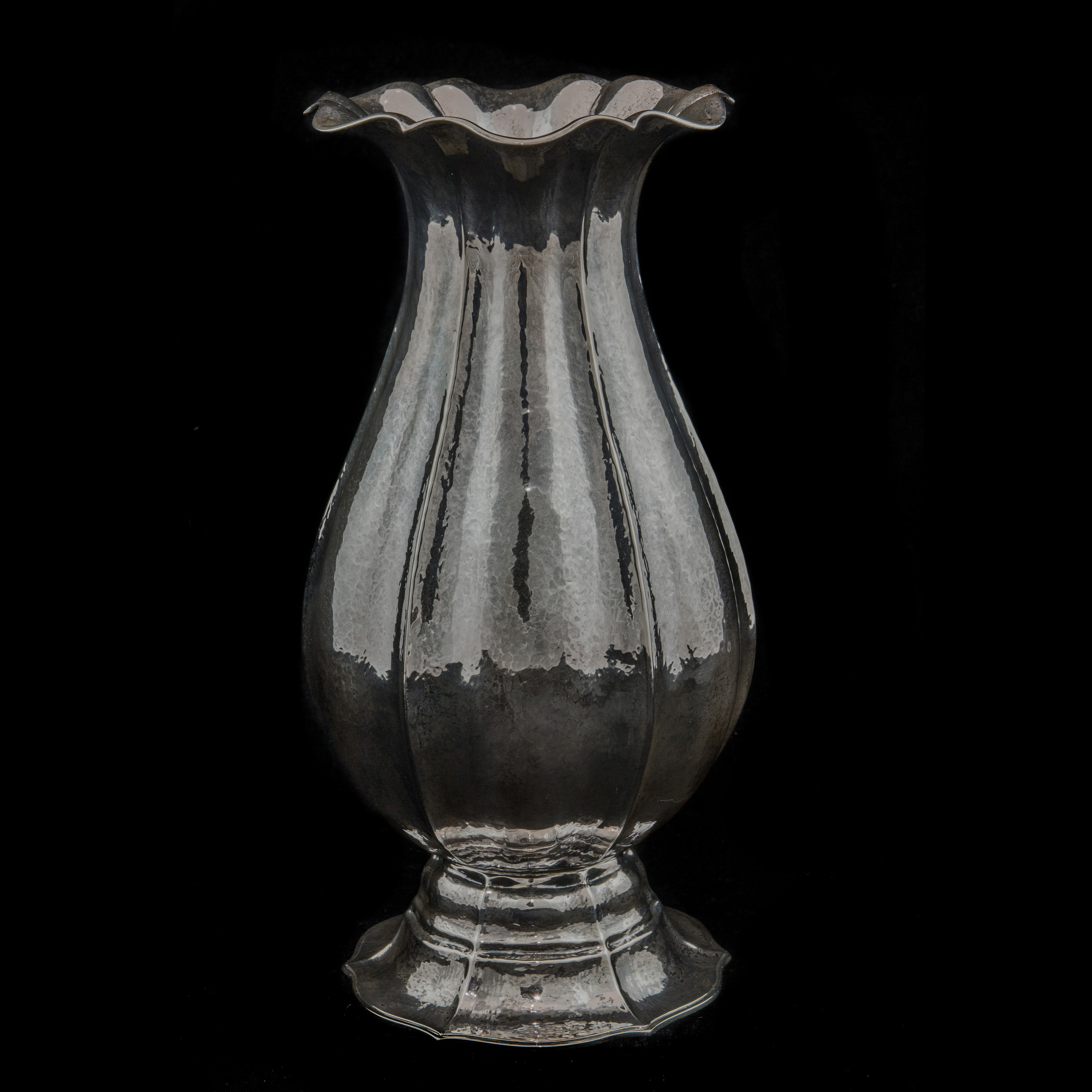 Appraisal: A BUCCELLATI HAND WROUGHT STERLING LOTUS FORM VASE A Buccellati