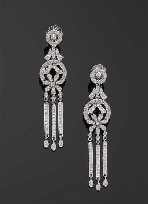 Appraisal: BRILLIANT-CUT DIAMOND PENDANT EARRINGS White gold Very decorative stud earrings