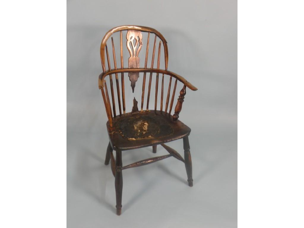 Appraisal: A thC ash and elm Windsor chair with solid seat