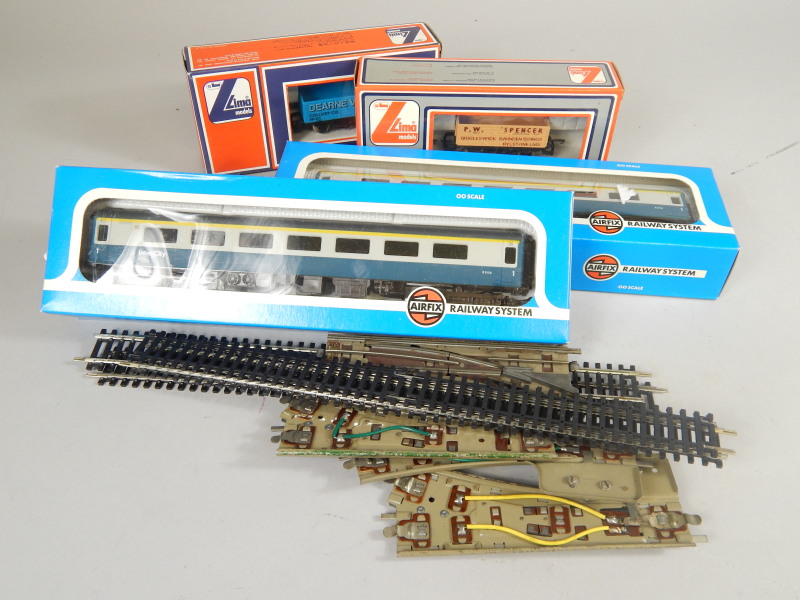 Appraisal: Various gauge model railway items to include two Airfix Intercity